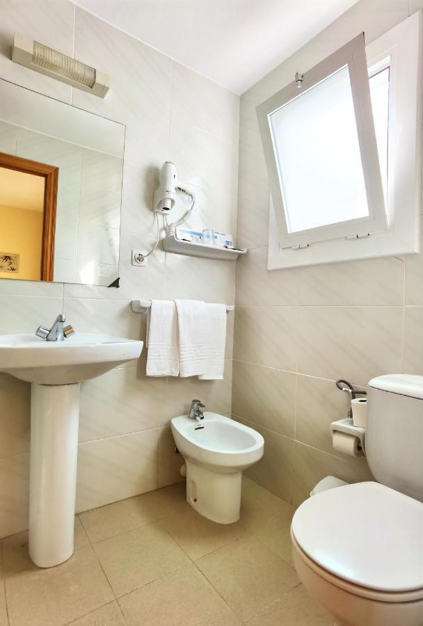 Hostal Noray Sant Feliu de Guíxols Buitenkant foto